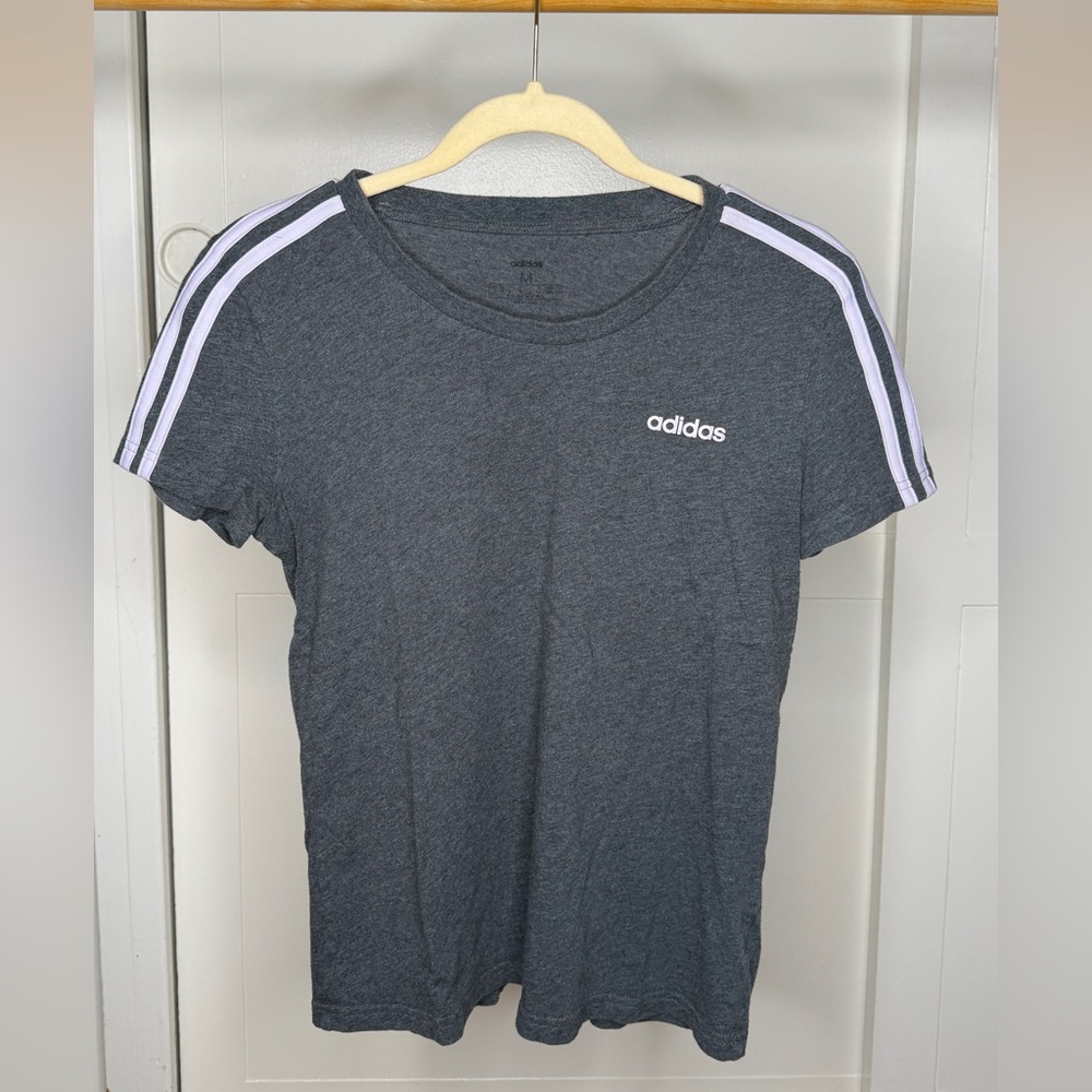 Grey Adidas 3 stripes (lavender) essential T shirt size M